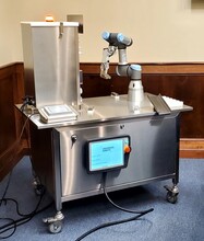 2018 Cargin Robotic Syringe Filling Sterile Liquid Filling | HealthStar, Inc. (1)